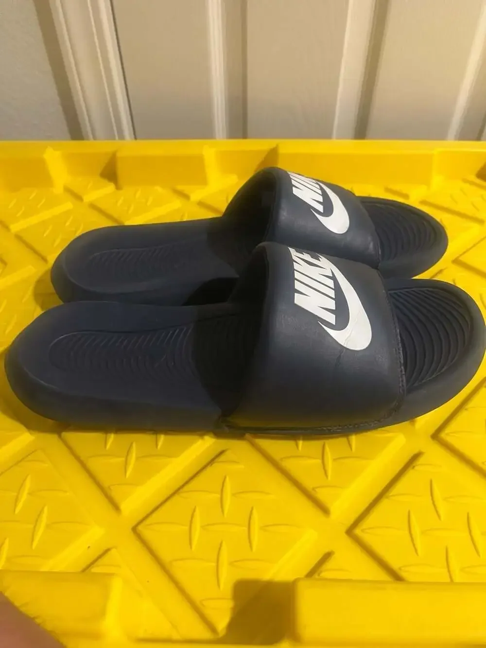 Nike victori one